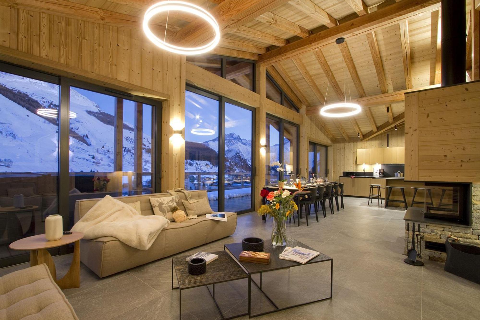 Chalet Odalys Chalet Le Panda Les Deux Alpes, France - book now, 2026 ...